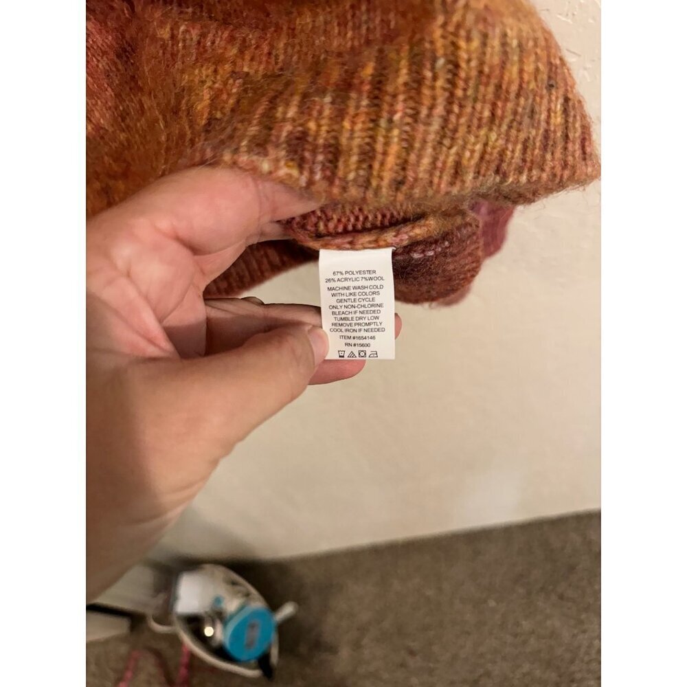 Y NWT Briggs Cozy Vneck Ombré watercolor Long Sleeved Poly/wool Knit Sweater - Picture 9 of 10